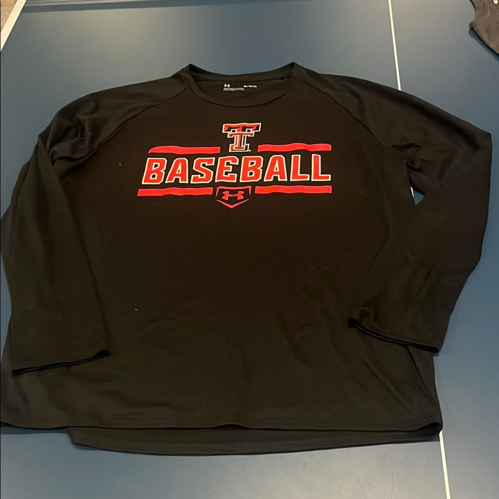 Under Armour Black and Red Texas Tech Baseball Long Sleeve men’s xl